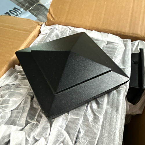 Black aluminum pyramid - pyramid, fence
